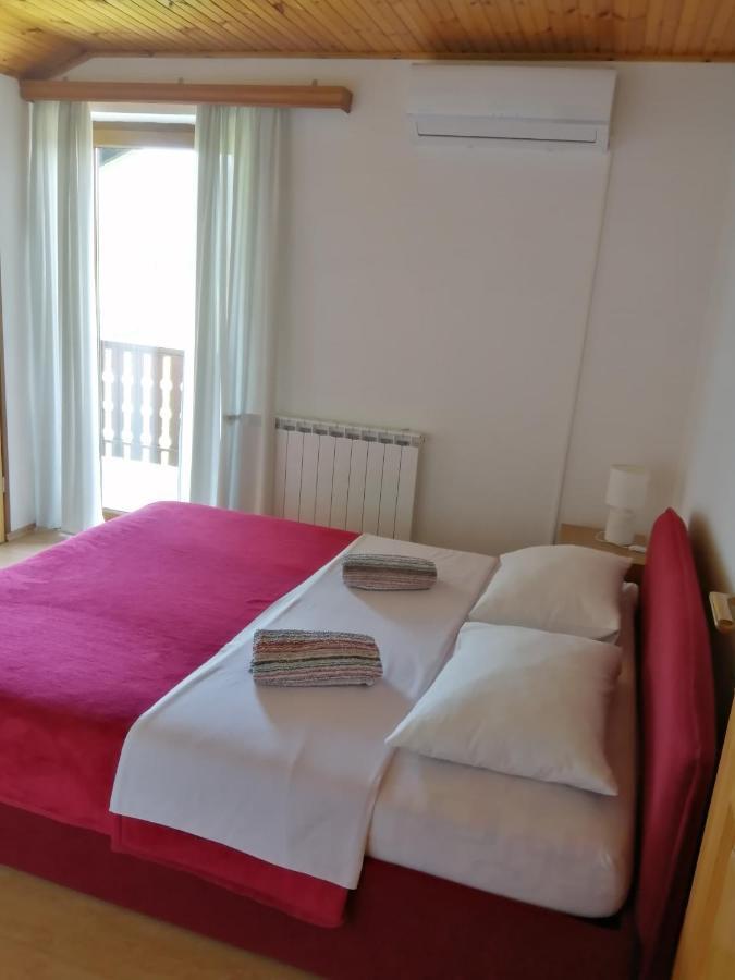 Guesthouse Zafran Smoljanac Luaran gambar