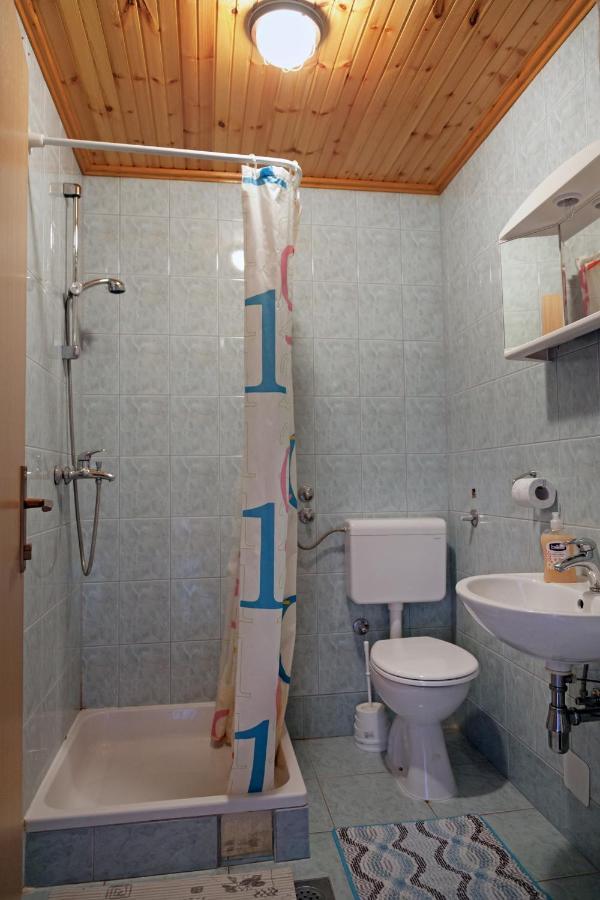 Guesthouse Zafran Smoljanac Bilik gambar