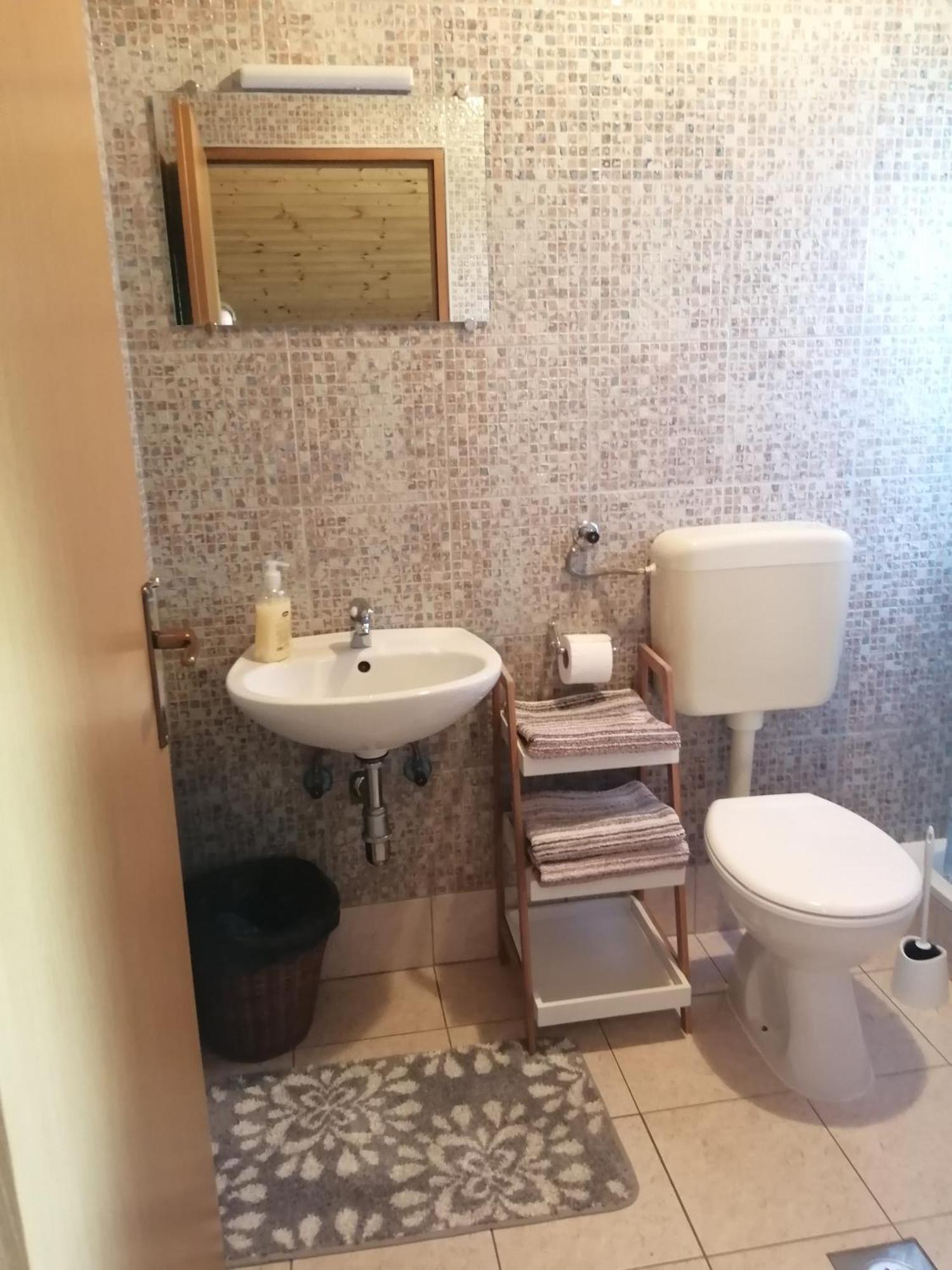 Guesthouse Zafran Smoljanac Bilik gambar