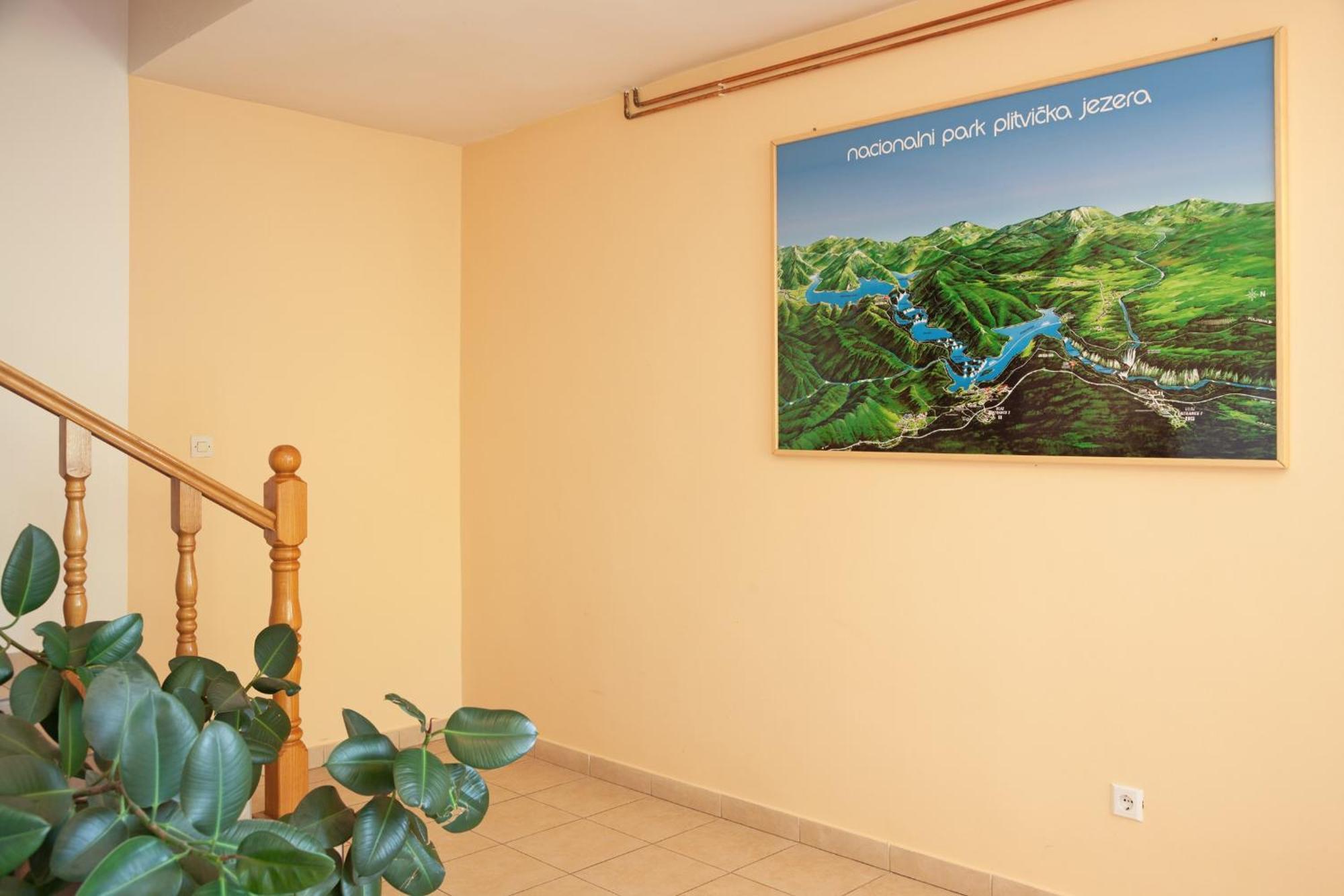 Guesthouse Zafran Smoljanac Bilik gambar